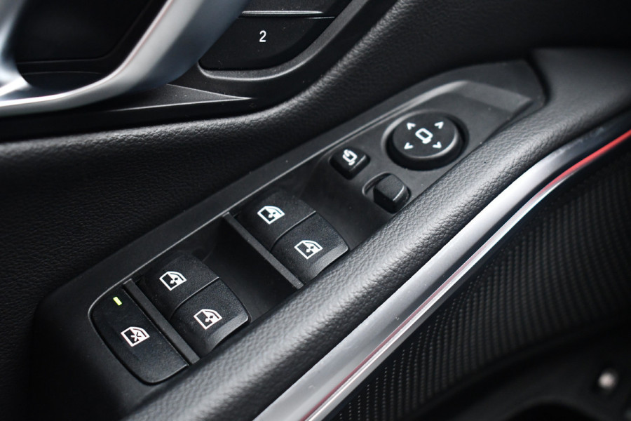 BMW 3 Serie Touring 330e xDrive M-Sport Pro LCI Dravitgrau Pano HUD el-zetels 19inch