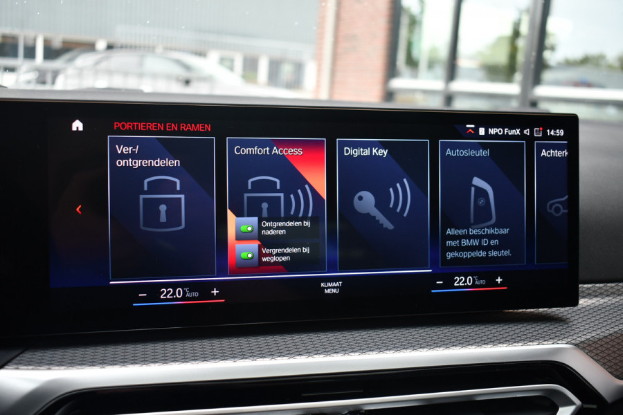 BMW 3 Serie Touring 330e xDrive M-Sport Pro LCI Dravitgrau Pano HUD el-zetels 19inch