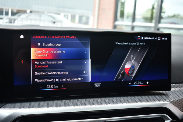 BMW 3 Serie Touring 330e xDrive M-Sport Pro LCI Dravitgrau Pano HUD el-zetels 19inch