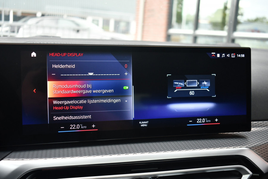 BMW 3 Serie Touring 330e xDrive M-Sport Pro LCI Dravitgrau Pano HUD el-zetels 19inch