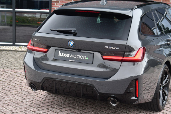 BMW 3 Serie Touring 330e xDrive M-Sport Pro LCI Dravitgrau Pano HUD el-zetels 19inch