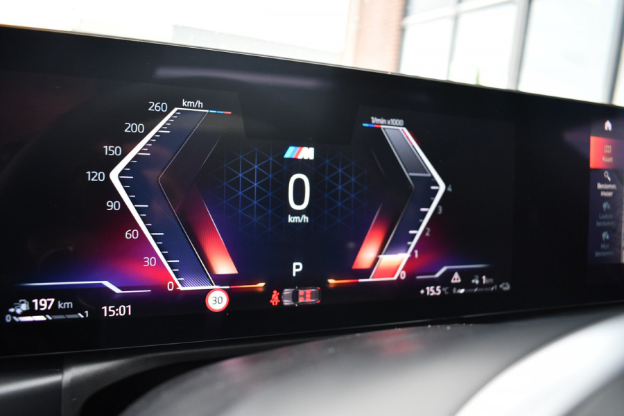 BMW 3 Serie Touring 330e xDrive M-Sport Pro LCI Dravitgrau Pano HUD el-zetels 19inch