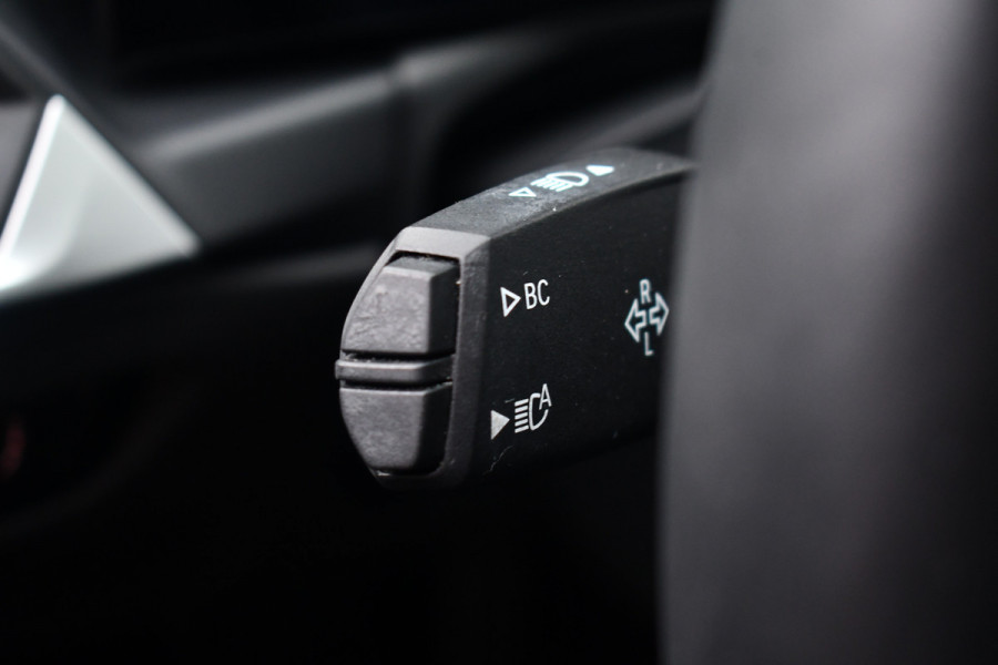 BMW 3 Serie Touring 330e xDrive M-Sport Pro LCI Dravitgrau Pano HUD el-zetels 19inch