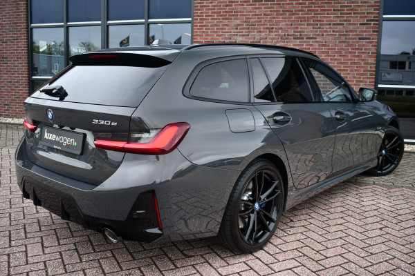 BMW 3 Serie Touring 330e xDrive M-Sport Pro LCI Dravitgrau Pano HUD el-zetels 19inch