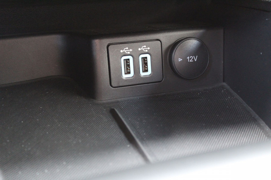 Ford Kuga 2.5 PHEV ST-Line X | Trekhaak | Panoramadak | B&O | BLIS | Matrix | Adaptieve cruise