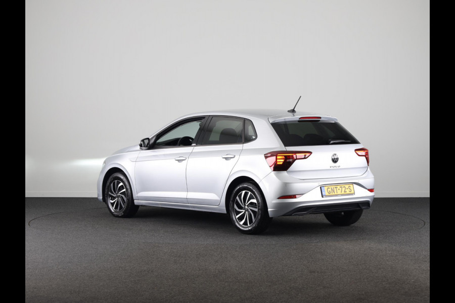Volkswagen Polo 1.0 TSI Life Edition 95 pk Automaat (DSG) | Verlengde garantie | Navigatie via App | Parkeersensoren achter | Achteruitrijcamera | Adaptieve cruise control |