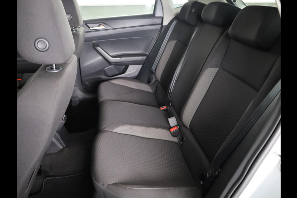 Volkswagen Polo 1.0 TSI Life Edition 95 pk Automaat (DSG) | Verlengde garantie | Navigatie via App | Parkeersensoren achter | Achteruitrijcamera | Adaptieve cruise control |