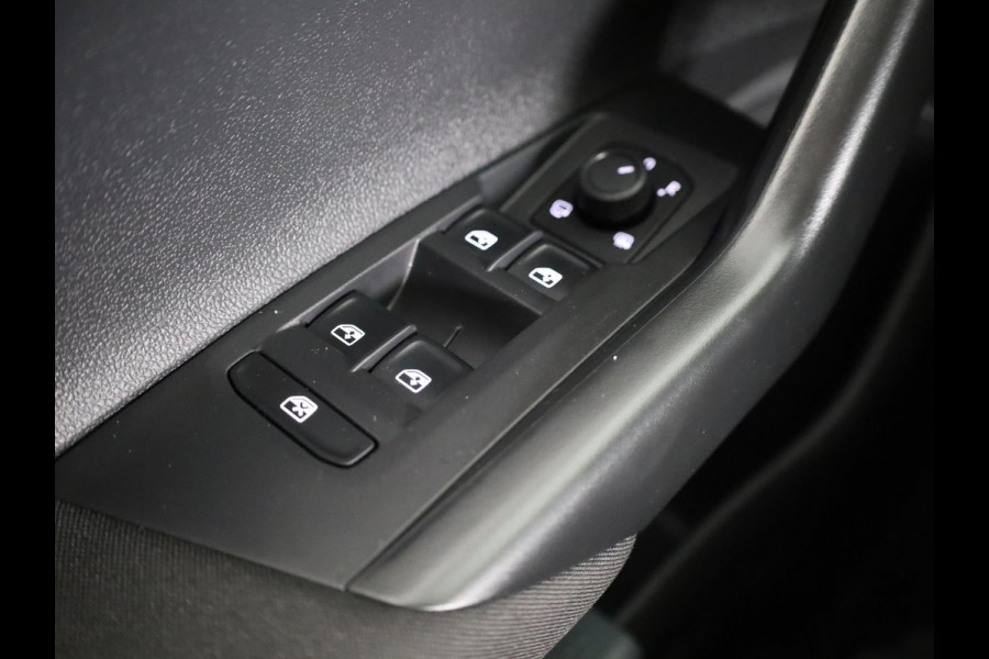Volkswagen Polo 1.0 TSI Life Edition 95 pk Automaat (DSG) | Verlengde garantie | Navigatie via App | Parkeersensoren achter | Achteruitrijcamera | Adaptieve cruise control |