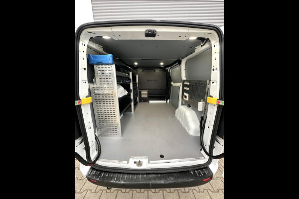 Ford Transit Custom 2.0 TDCI L1 zonnepanelen,omvormer,inrichting