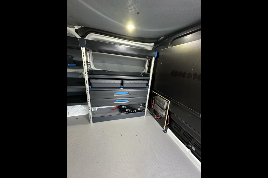 Ford Transit Custom 2.0 TDCI L1 zonnepanelen,omvormer,inrichting