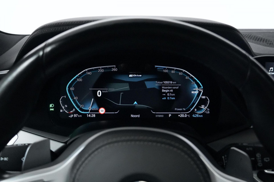 BMW X5 xDrive45e M Sport High Executive 395 PK | Pano-dak | CarPlay | ACC | HUD | Camera | Trekhaak | Memory | Led | Luchtvering | Deal