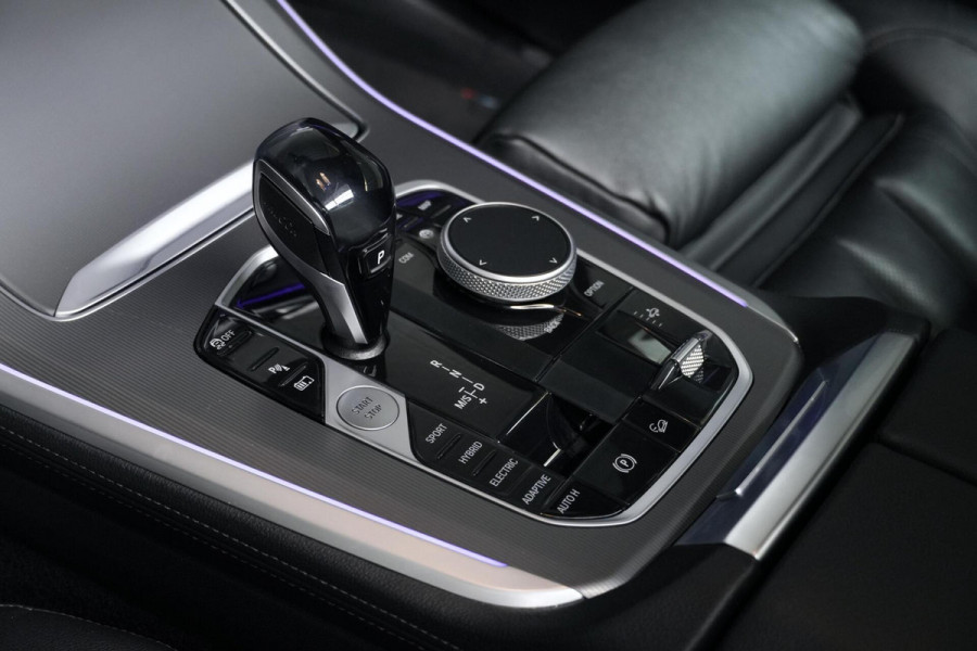 BMW X5 xDrive45e M Sport High Executive 395 PK | Pano-dak | CarPlay | ACC | HUD | Camera | Trekhaak | Memory | Led | Luchtvering | Deal