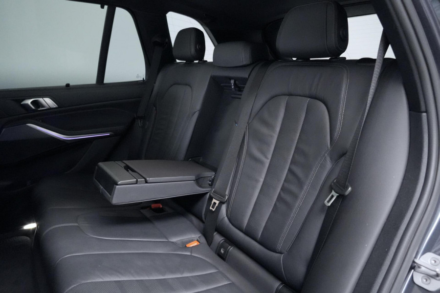 BMW X5 xDrive45e M Sport High Executive 395 PK | Pano-dak | CarPlay | ACC | HUD | Camera | Trekhaak | Memory | Led | Luchtvering | Deal