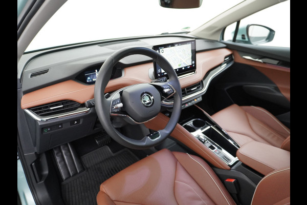 Škoda ENYAQ iV 80 Trekhaak Leder Panoramadak Memory Camera Adap.Cruise Warmtepomp Navi Ecc Apple Carplay Android Auto Lmv 21" 1e Eigenaar Nieuwprijs €59.095! 1.000KG Trekgewicht