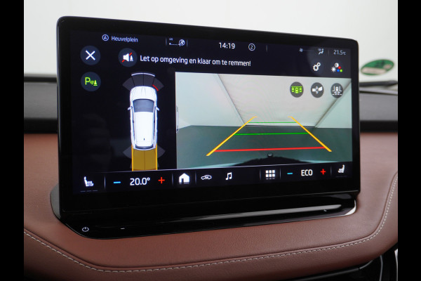 Škoda ENYAQ iV 80 Trekhaak Leder Panoramadak Memory Camera Adap.Cruise Warmtepomp Navi Ecc Apple Carplay Android Auto Lmv 21" 1e Eigenaar Nieuwprijs €59.095! 1.000KG Trekgewicht