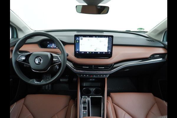 Škoda ENYAQ iV 80 Trekhaak Leder Panoramadak Memory Camera Adap.Cruise Warmtepomp Navi Ecc Apple Carplay Android Auto Lmv 21" 1e Eigenaar Nieuwprijs €59.095! 1.000KG Trekgewicht