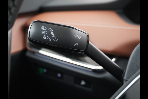 Škoda ENYAQ iV 80 Trekhaak Leder Panoramadak Memory Camera Adap.Cruise Warmtepomp Navi Ecc Apple Carplay Android Auto Lmv 21" 1e Eigenaar Nieuwprijs €59.095! 1.000KG Trekgewicht