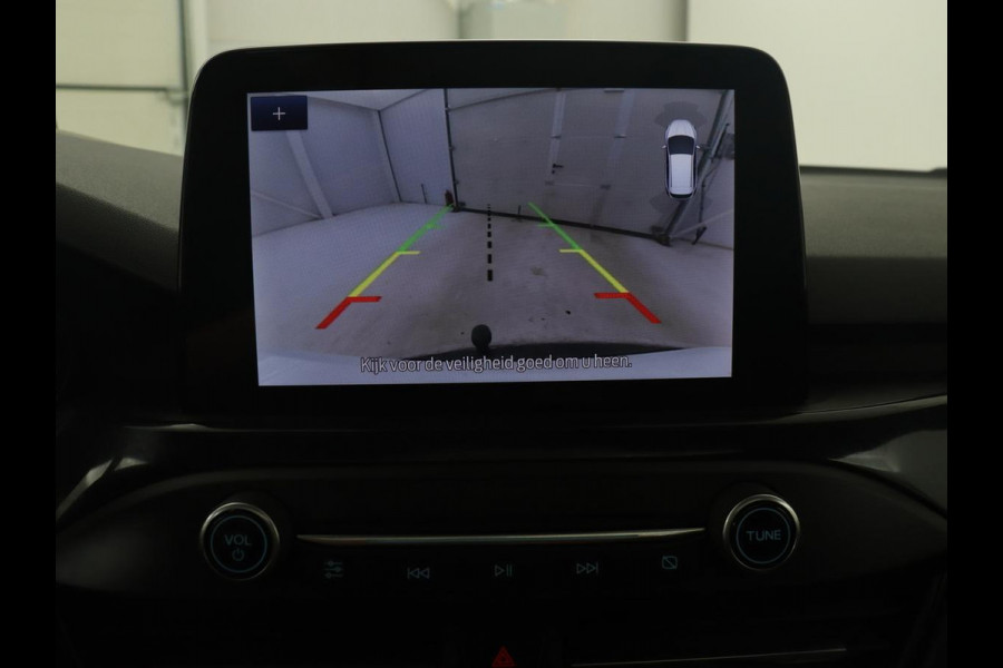 Ford Focus 1.0 EcoBoost Hybrid ST Line X Business | Panoramadak | Trekhaak | Head-up | Carplay | Camera | Stuurverwarming | Stoelverwarming | Adaptive cruise | LMV 17 inch | Sportstoelen