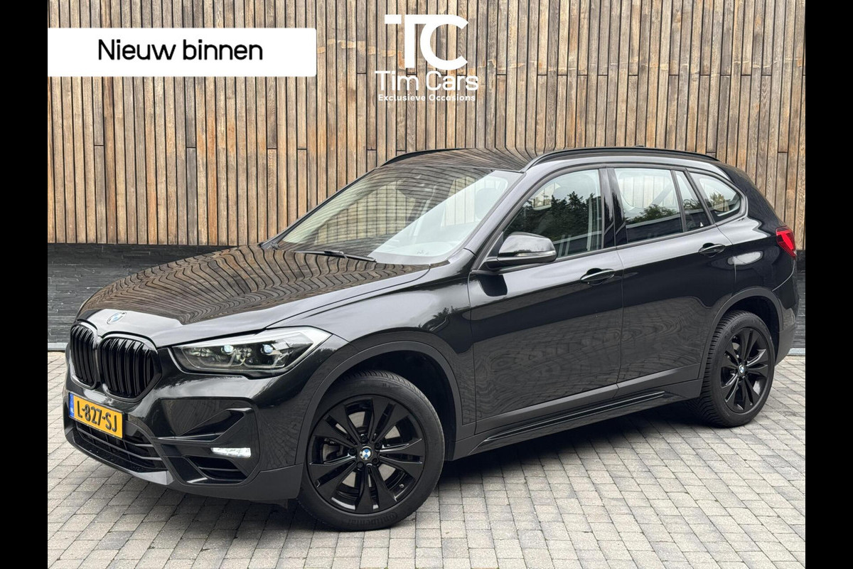 BMW X1 sDrive20i Business Edition Automaat Sport Line | HUD | LED verlichting | Sportstoelen | Head-up display | 18 inch lichtmetalen v BMW X1 sDrive20i Business Edition Automaat Sport Line | HUD | LED verlichting | Sportstoelen | Head-up display | 18 inch lichtmetalen v