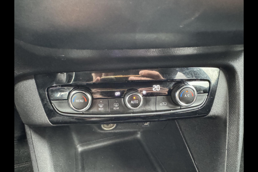 Opel Corsa 1.2 Elegance | Adaptive Cruise Control | Camera | Lane Assist | Carplay | Privacy Glass | Lichtmetalen Velgen |