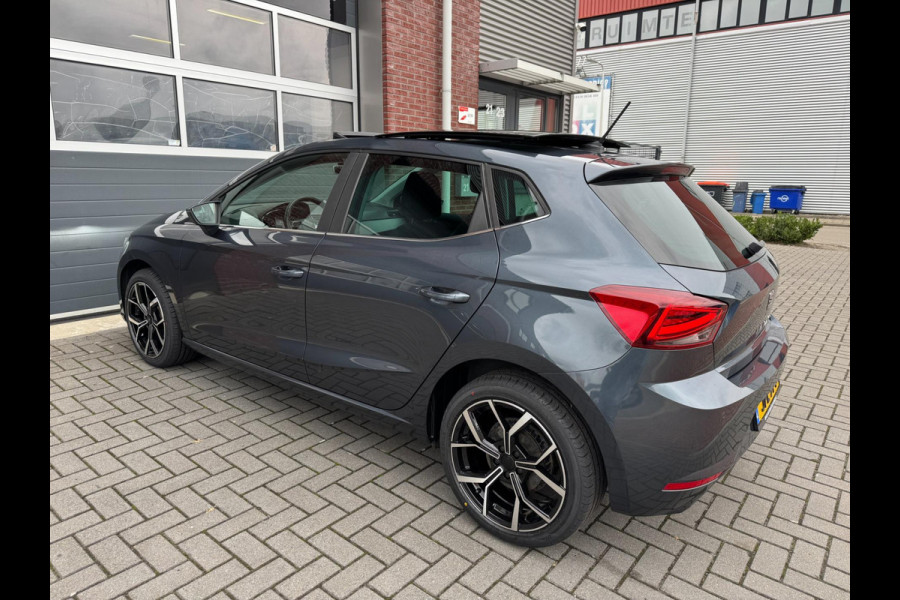 Seat Ibiza 1.0 TSI LED Pano Camera Navi Carplay Stoelvw PDC