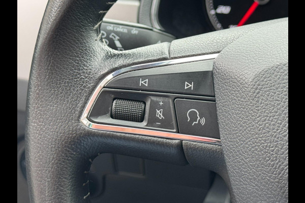 Seat Ibiza 1.0 TSI LED Pano Camera Navi Carplay Stoelvw PDC