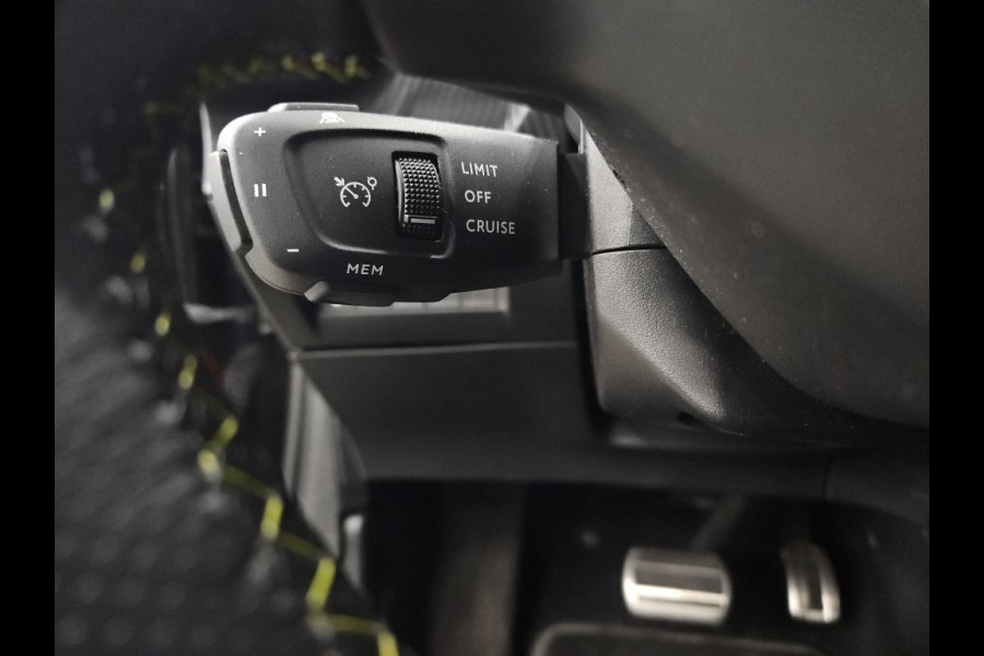 Peugeot e-208 EV GT Pack 50 kWh H.Leer Stoelverw Carplay Nav/Camera