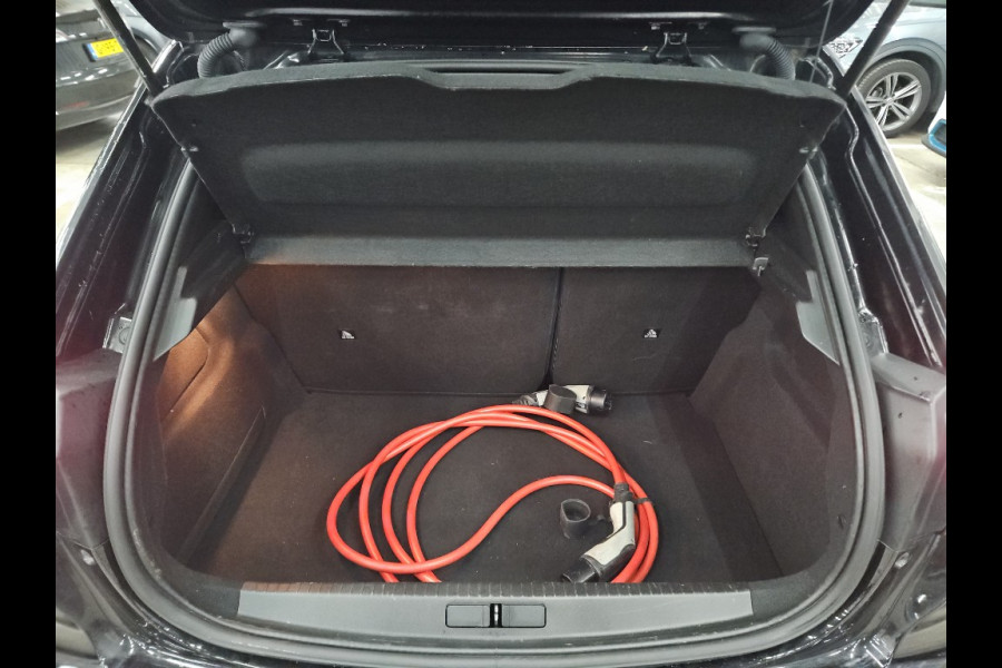 Peugeot e-208 EV GT Pack 50 kWh H.Leer Stoelverw Carplay Nav/Camera