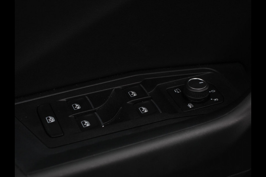 Volkswagen T-Roc 1.5 TSI 150pk DSG R-Line | Navigatie | Apple Carplay/Android Auto | Parkeersensoren | Camera | Adaptive Cruise Control | Elektrische achterklep | Stoel- en stuurverwarming | Climate Control | Ledverlichting | Virtual Cockpit Volkswagen T-Roc 1.5 TSI 150pk DSG R-Line | Navigatie | Apple Carplay/Android Auto | Parkeersensoren | Camera | Adaptive Cruise Control | Elektrische achterklep | Stoel- en stuurverwarming | Climate Control | Ledverlichting | Virtual Cockpit