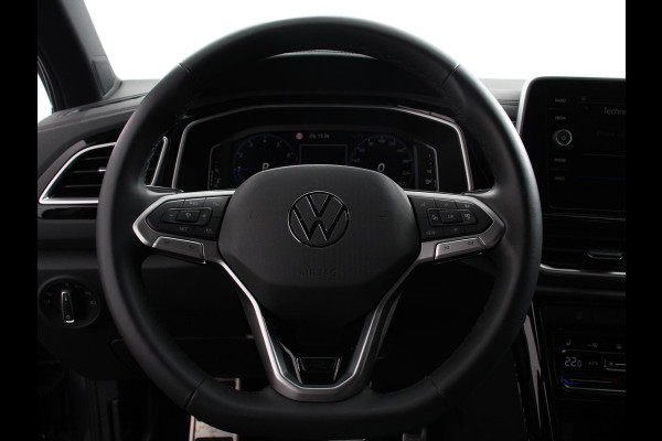 Volkswagen T-Roc 1.5 TSI 150pk DSG R-Line | Navigatie | Apple Carplay/Android Auto | Parkeersensoren | Camera | Adaptive Cruise Control | Elektrische achterklep | Stoel- en stuurverwarming | Climate Control | Ledverlichting | Virtual Cockpit Volkswagen T-Roc 1.5 TSI 150pk DSG R-Line | Navigatie | Apple Carplay/Android Auto | Parkeersensoren | Camera | Adaptive Cruise Control | Elektrische achterklep | Stoel- en stuurverwarming | Climate Control | Ledverlichting | Virtual Cockpit