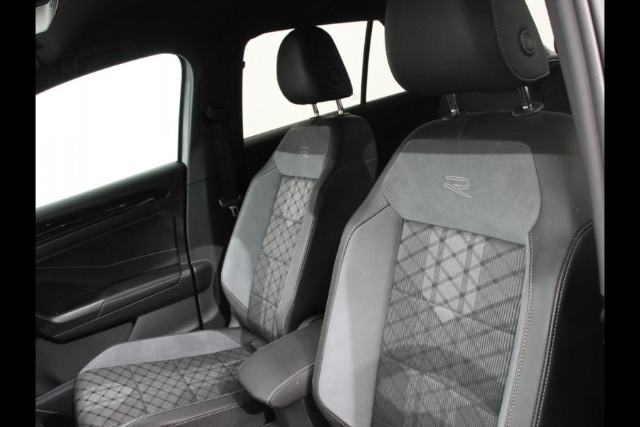 Volkswagen T-Roc 1.5 TSI 150pk DSG R-Line | Navigatie | Apple Carplay/Android Auto | Parkeersensoren | Camera | Adaptive Cruise Control | Elektrische achterklep | Stoel- en stuurverwarming | Climate Control | Ledverlichting | Virtual Cockpit Volkswagen T-Roc 1.5 TSI 150pk DSG R-Line | Navigatie | Apple Carplay/Android Auto | Parkeersensoren | Camera | Adaptive Cruise Control | Elektrische achterklep | Stoel- en stuurverwarming | Climate Control | Ledverlichting | Virtual Cockpit