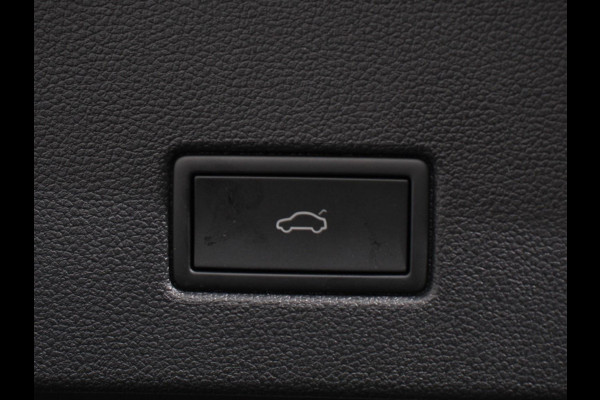 Volkswagen T-Roc 1.5 TSI 150pk DSG R-Line | Navigatie | Apple Carplay/Android Auto | Parkeersensoren | Camera | Adaptive Cruise Control | Elektrische achterklep | Stoel- en stuurverwarming | Climate Control | Ledverlichting | Virtual Cockpit Volkswagen T-Roc 1.5 TSI 150pk DSG R-Line | Navigatie | Apple Carplay/Android Auto | Parkeersensoren | Camera | Adaptive Cruise Control | Elektrische achterklep | Stoel- en stuurverwarming | Climate Control | Ledverlichting | Virtual Cockpit