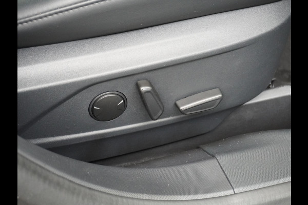 Ford Mustang Mach-E RWD 75kWh Leder B&O®-Sound 360°Camera Adap. Cruise Panoramadak Memory Seat Apple Carplay Android Auto Navi Ecc Stoel+Stuurverwarming Keyless Origineel Nederlandse Auto