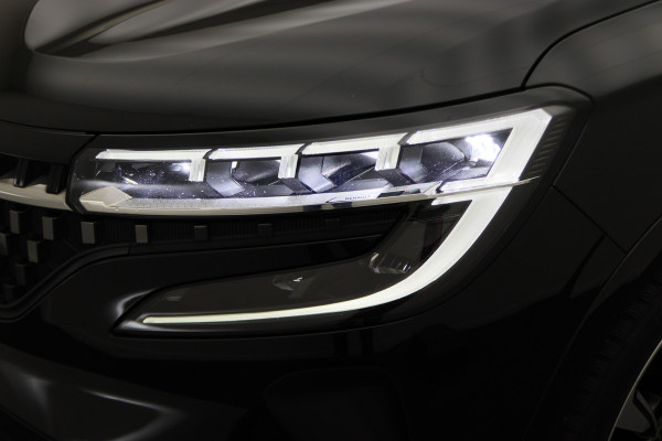 Renault Austral 1.2 E-Tech full hybrid 200 techno Automaat LED, Camera, Apple Carplay, Dodehoeksensor, Sfeerverlichting, Keyless, 19"