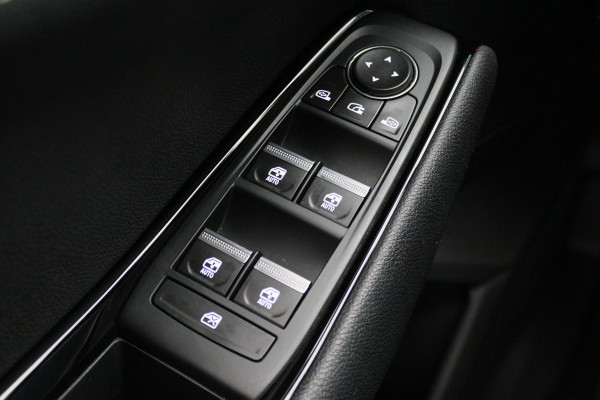 Renault Austral 1.2 E-Tech full hybrid 200 techno Automaat LED, Camera, Apple Carplay, Dodehoeksensor, Sfeerverlichting, Keyless, 19"