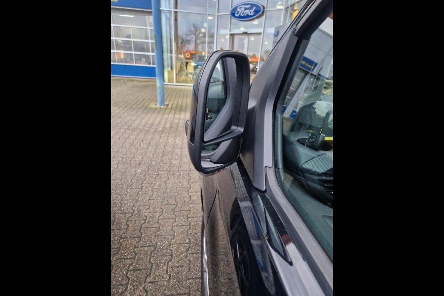 Ford Transit Custom 300 2.0 TDCI L2H1 Limited 136pk | Achterklep Uniek! | Stoelverwarming | Trekhaak | Laadvloer en zijwand betimmering