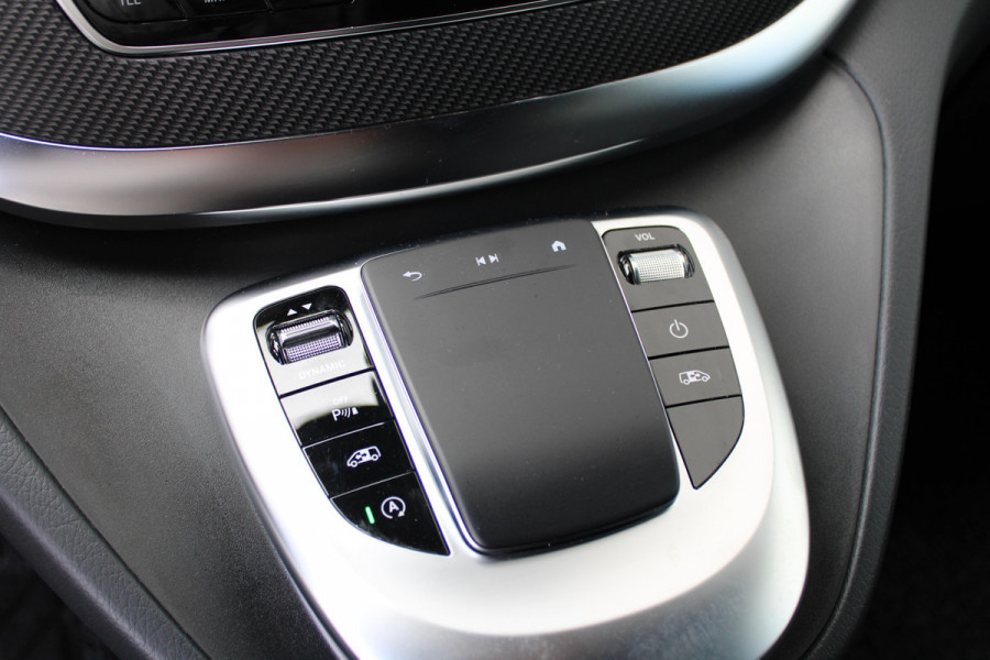 Mercedes-Benz V-Klasse 300d / Lang / DC / AMG / Burmester / Electr Stoelen / 360 Camera / Vol Opties / NIEUWSTAAT Mercedes-Benz V-Klasse 300d / Lang / DC / AMG / Burmester / Electr Stoelen / 360 Camera / Vol Opties / NIEUWSTAAT
