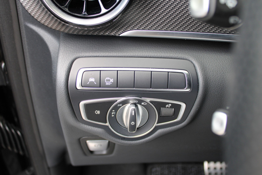 Mercedes-Benz V-Klasse 300d / Lang / DC / AMG / Burmester / Electr Stoelen / 360 Camera / Vol Opties / NIEUWSTAAT Mercedes-Benz V-Klasse 300d / Lang / DC / AMG / Burmester / Electr Stoelen / 360 Camera / Vol Opties / NIEUWSTAAT