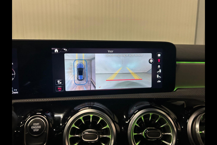 Mercedes-Benz A-Klasse 250 e AMG | PANO | HUD | 360 CAMERA | MEMORY | MULTIBEAM Mercedes-Benz A-Klasse 250 e AMG | PANO | HUD | 360 CAMERA | MEMORY | MULTIBEAM