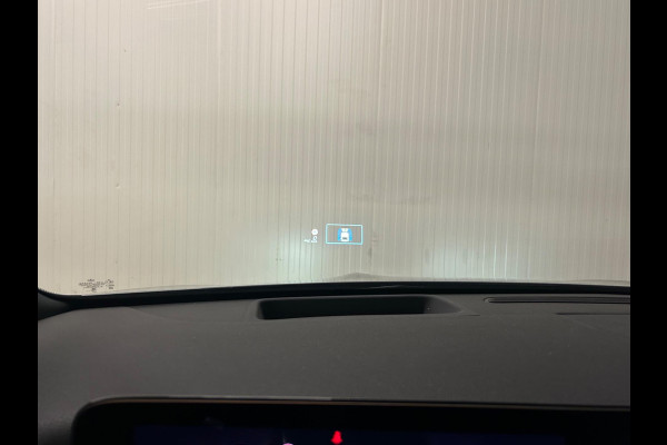 Mercedes-Benz A-Klasse 250 e AMG | PANO | HUD | 360 CAMERA | MEMORY | MULTIBEAM Mercedes-Benz A-Klasse 250 e AMG | PANO | HUD | 360 CAMERA | MEMORY | MULTIBEAM