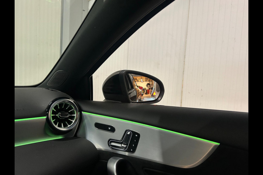 Mercedes-Benz A-Klasse 250 e AMG | PANO | HUD | 360 CAMERA | MEMORY | MULTIBEAM Mercedes-Benz A-Klasse 250 e AMG | PANO | HUD | 360 CAMERA | MEMORY | MULTIBEAM