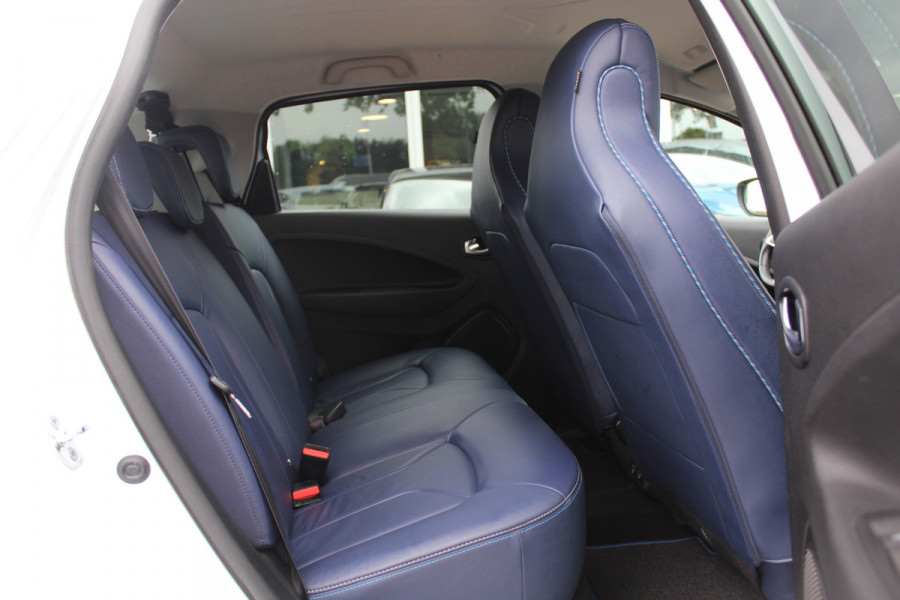 Renault ZOE R135 Serie Limitee Riviera 52 kWh / Camera / Leder / Navigatie / 16'' / DAB / Stoelverwarming / Cruise Control / Warmtepomp