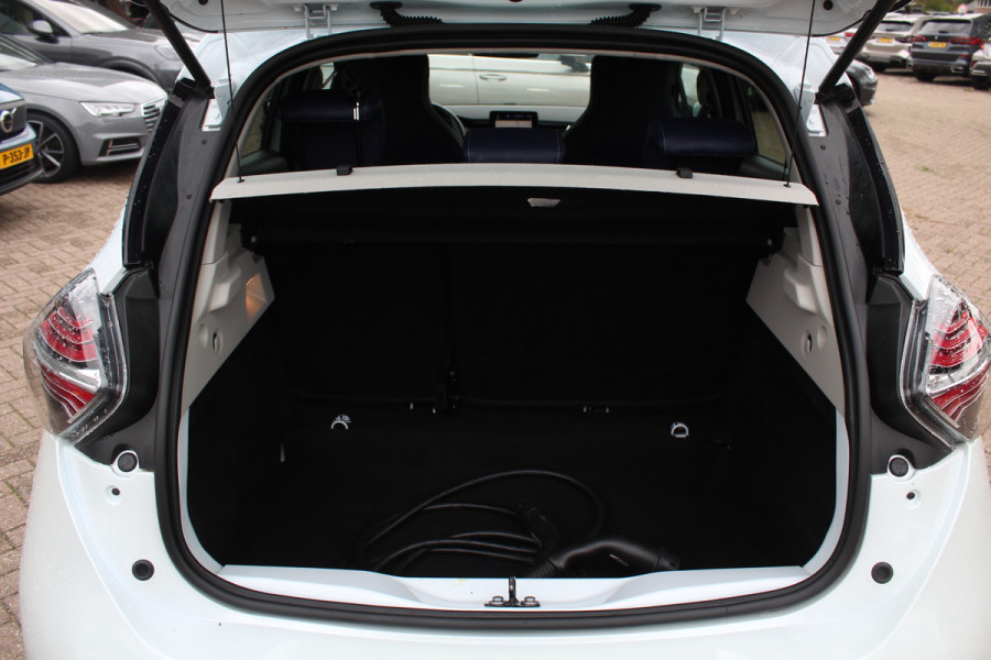 Renault ZOE R135 Serie Limitee Riviera 52 kWh / Camera / Leder / Navigatie / 16'' / DAB / Stoelverwarming / Cruise Control / Warmtepomp