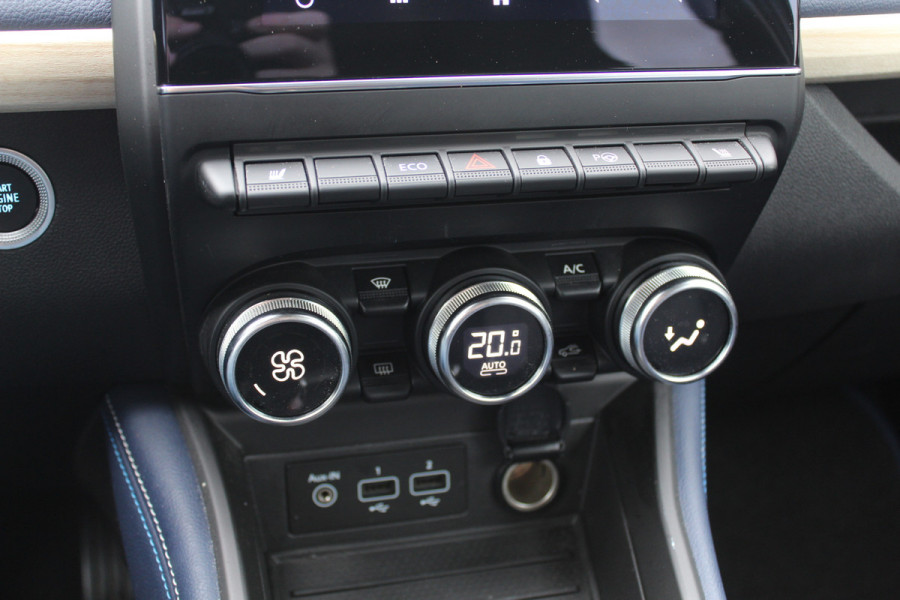 Renault ZOE R135 Serie Limitee Riviera 52 kWh / Camera / Leder / Navigatie / 16'' / DAB / Stoelverwarming / Cruise Control / Warmtepomp