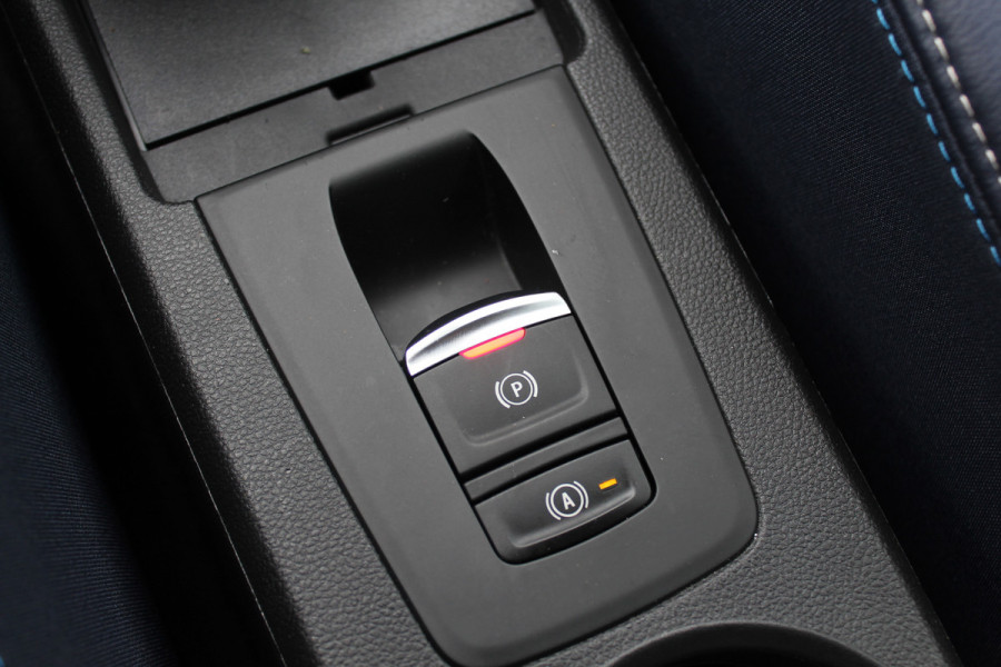 Renault ZOE R135 Serie Limitee Riviera 52 kWh / Camera / Leder / Navigatie / 16'' / DAB / Stoelverwarming / Cruise Control / Warmtepomp