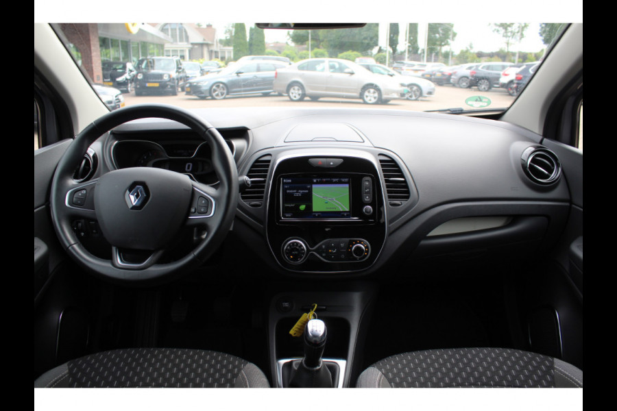 Renault Captur 1.2 TCe Intens / Camera / Navigatie / Keyless / 17'' / DAB / Armsteun / Apple CarPlay / Cruise Control