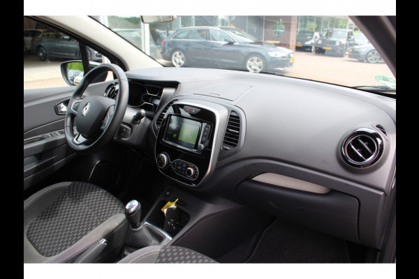 Renault Captur 1.2 TCe Intens / Camera / Navigatie / Keyless / 17'' / DAB / Armsteun / Apple CarPlay / Cruise Control