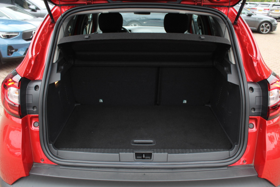 Renault Captur 1.2 TCe Intens / Camera / Navigatie / Keyless / 17'' / DAB / Armsteun / Apple CarPlay / Cruise Control