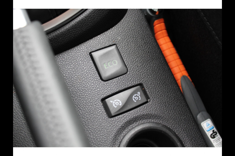 Renault Captur 1.2 TCe Intens / Camera / Navigatie / Keyless / 17'' / DAB / Armsteun / Apple CarPlay / Cruise Control