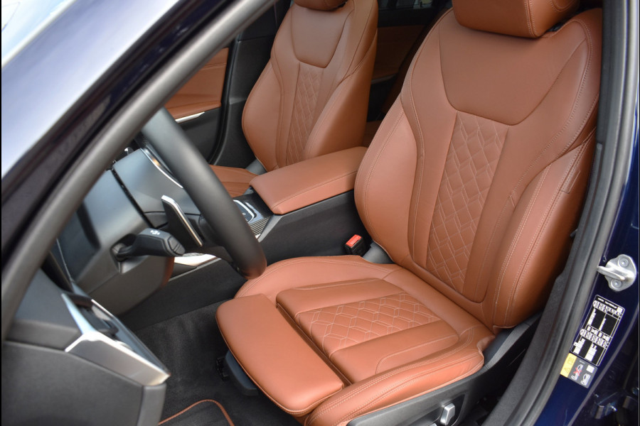 BMW 3 Serie Touring 330e xDrive 292 Pk Individual Pano Tartufo Leder H/K Memory Camera ACC 19 Inch